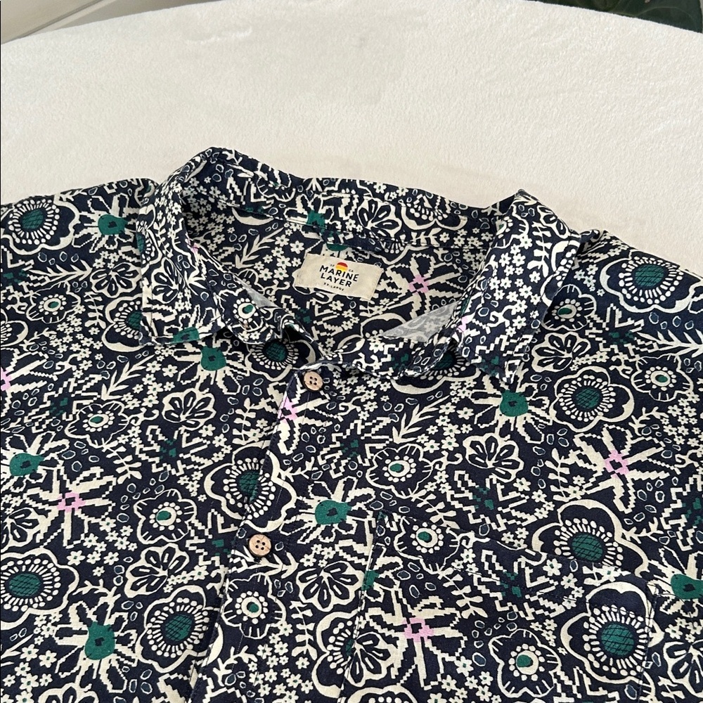 Marine Layer 2024 Resort Men's Navy and Teal Patterned Shirt. XXL